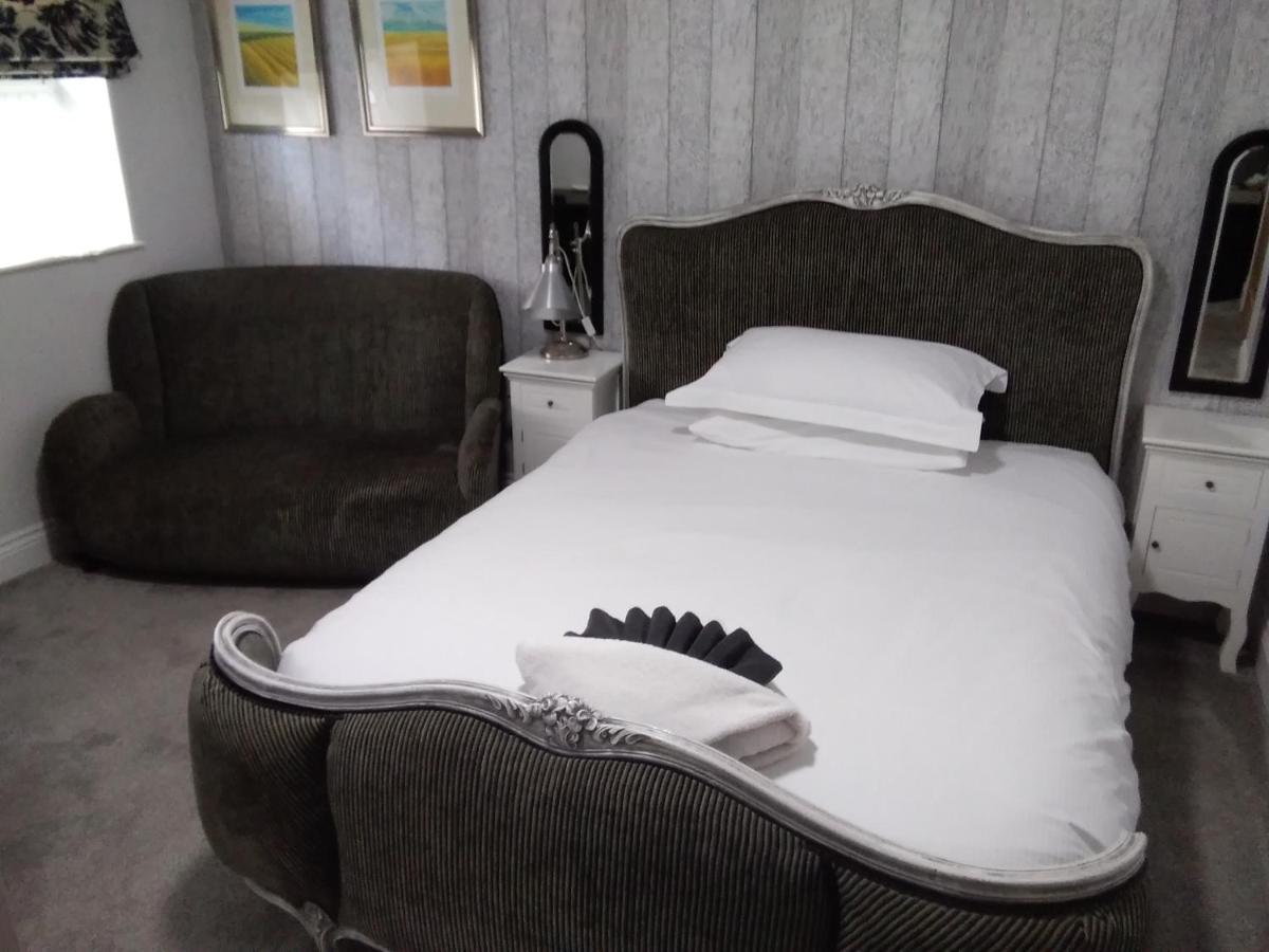 Holly Tree B&B Бромярд Экстерьер фото